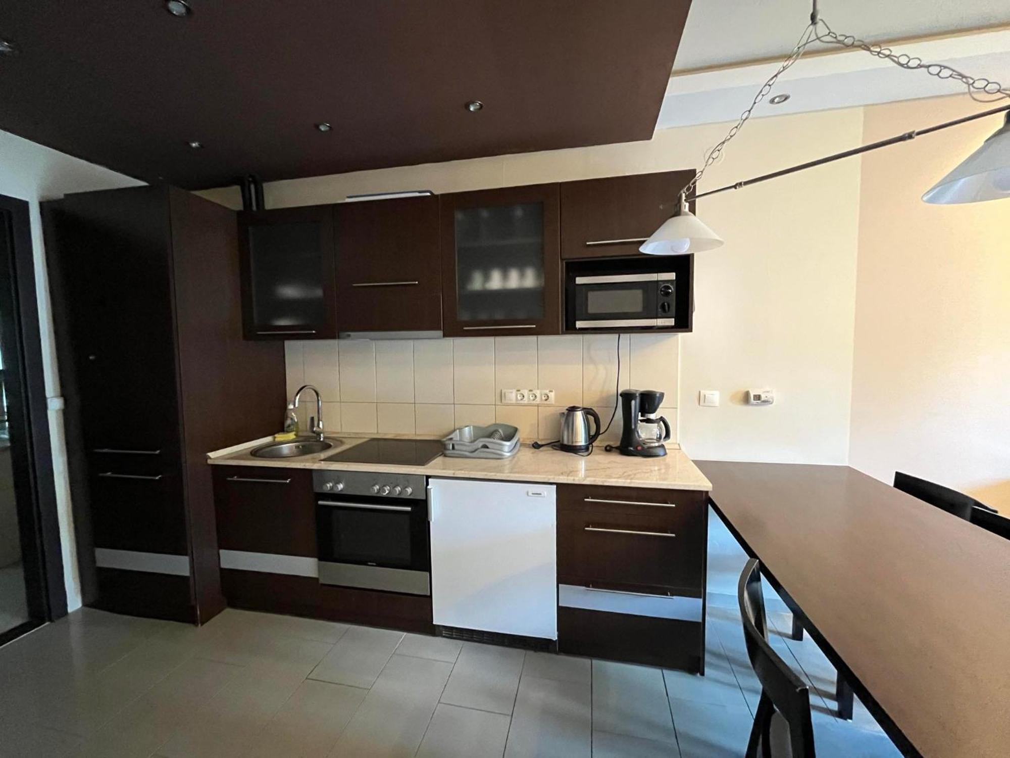 City Apartman Haz Балатонлелле Экстерьер фото