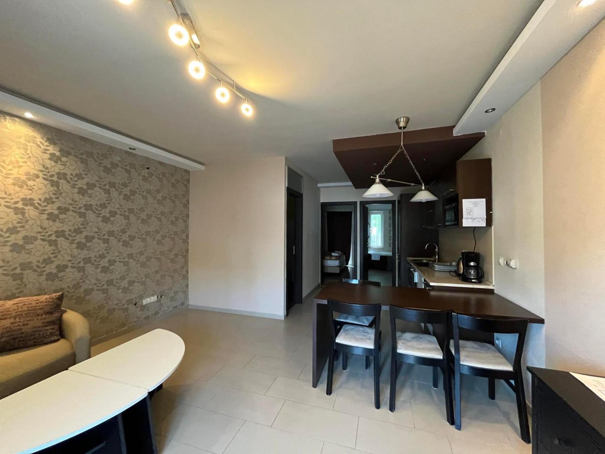 City Apartman Haz Балатонлелле Экстерьер фото